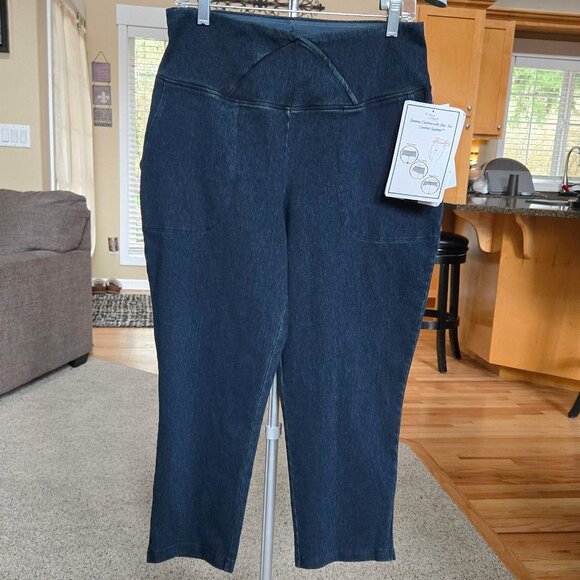 NWT Women with Control by Renee Greenstein sz medium denim tummy control capris - Picture 2 of 6